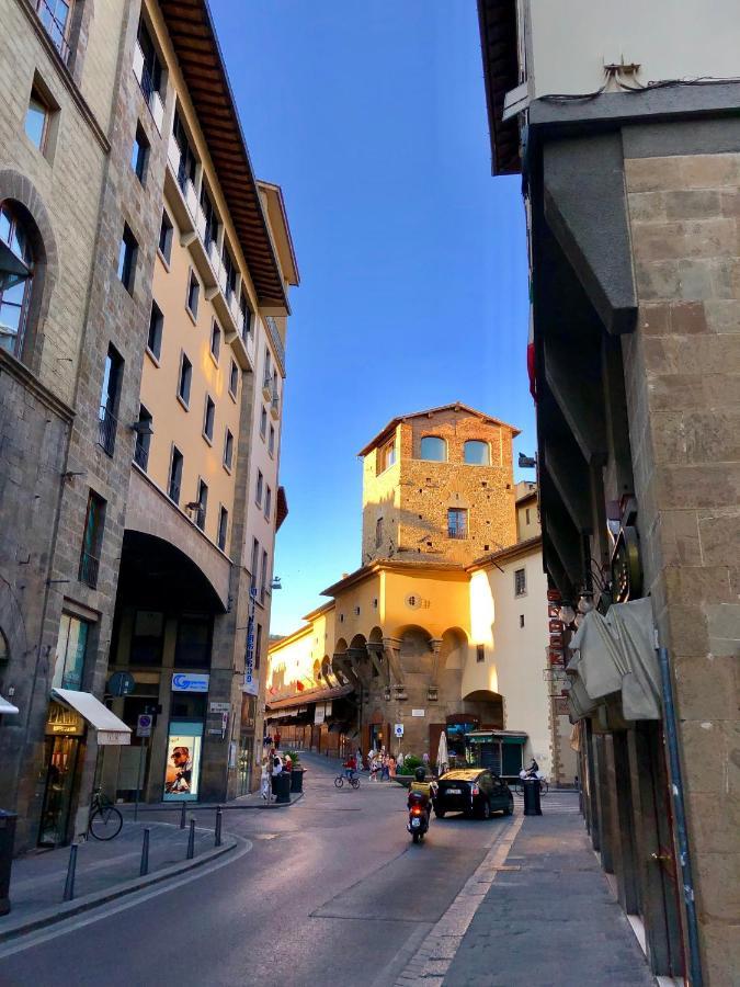 Date In Ponte Vecchio Apartamento Florença Exterior foto